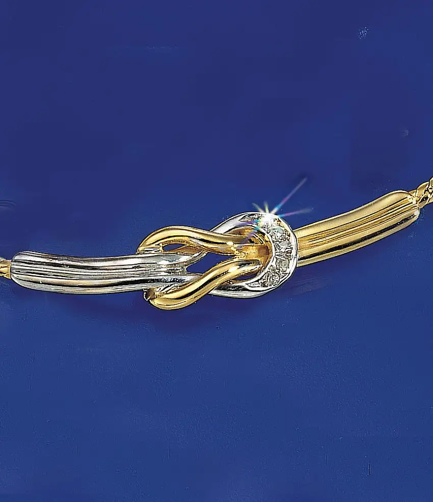 Collana con nodo a croce