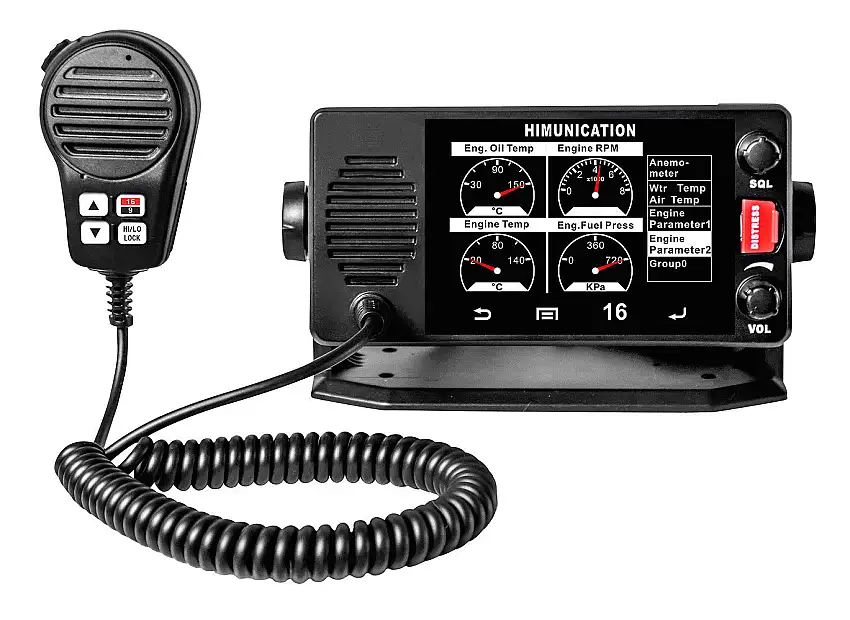 Radio TS18 con touch screen e NMEA2000
