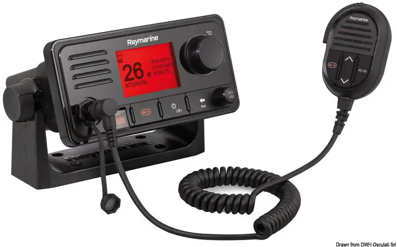VHF Ray73 con GPS e ricevitore AIS integrato