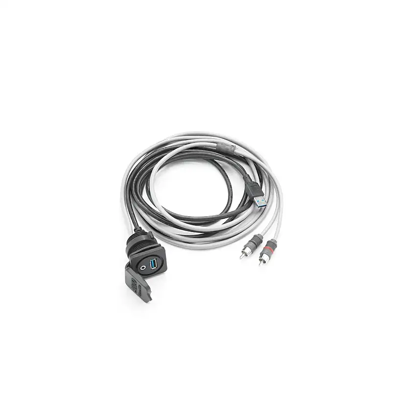 Porte USB 2.0 e 3.0 con ingresso audio jack da 3,5 mm